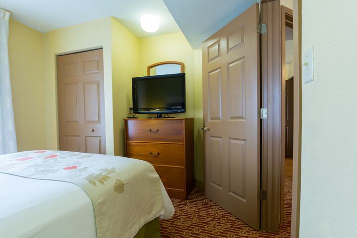 Room 15 of 21