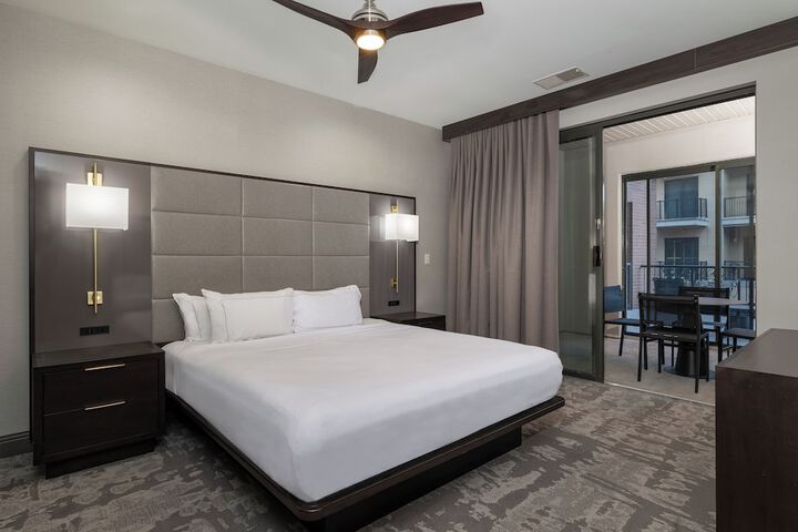Hilton Promenade at Branson Landing