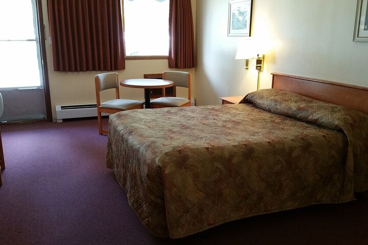 Yellowhead Motel
