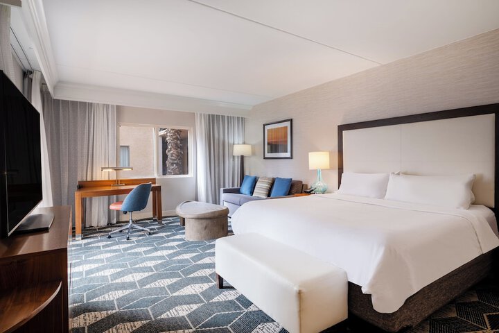 Crowne Plaza Phoenix - Chandler Golf Resort by IHG