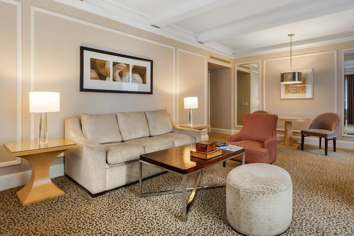 Room 93 of 125