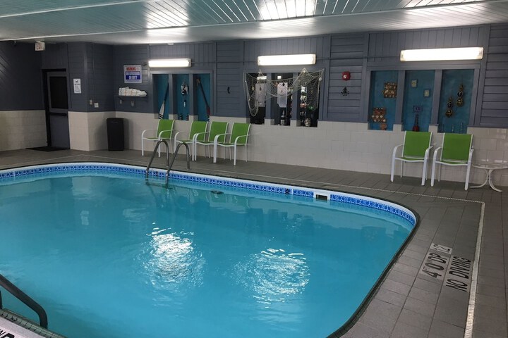 Pool 3 of 10
