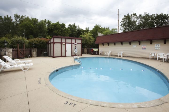 Pool 5 of 30