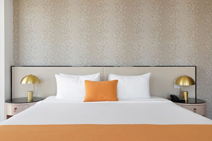 Room 21 of 61