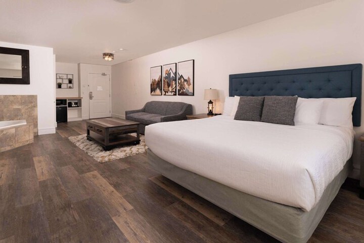 Prestige Rocky Mountain Resort Cranbrook WorldHotels Crafted