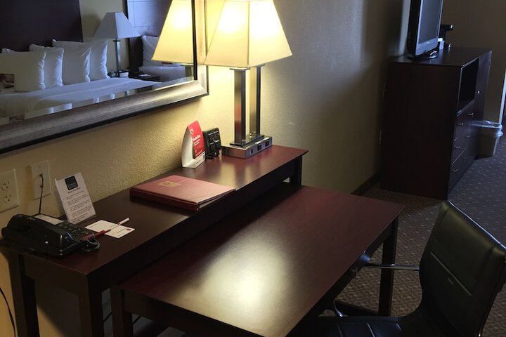 Room 28 of 48