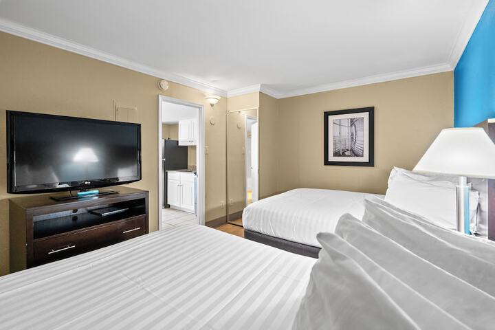 The Sandbar Hotel Trademark Collection by Wyndham