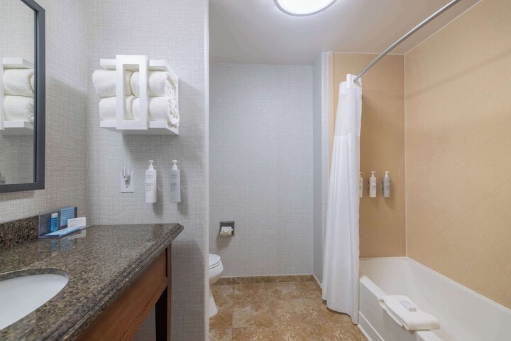 Hampton Inn & Suites Brenham