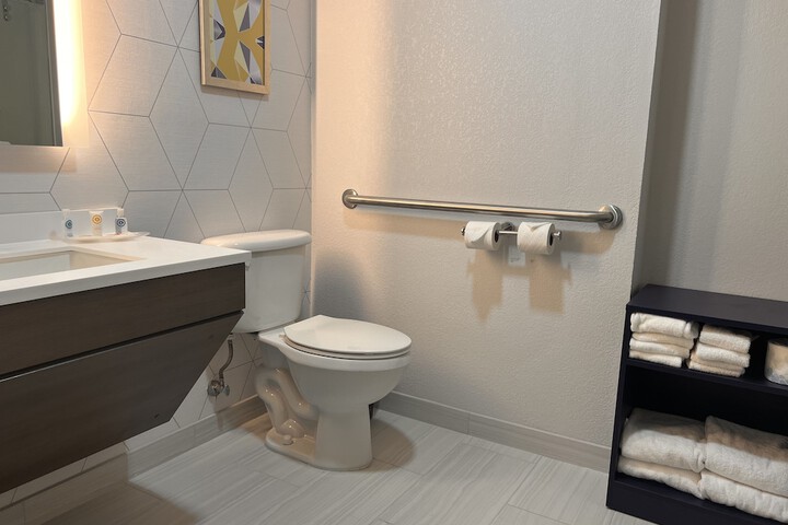 Comfort Suites Louisville Airport