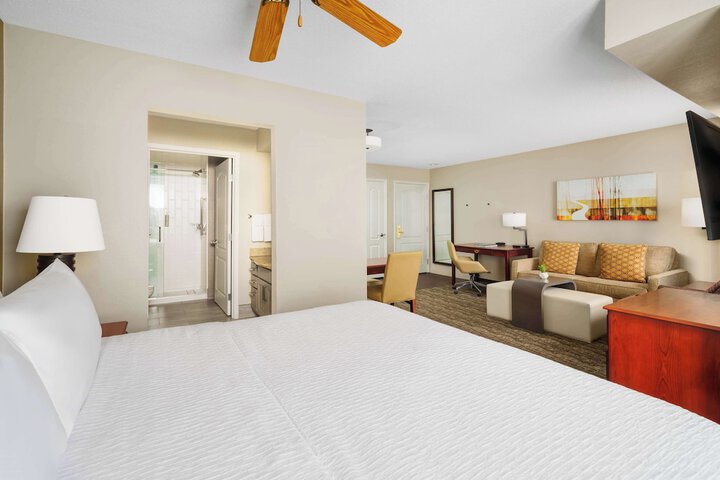 Homewood Suites by Hilton Providence / Warwick