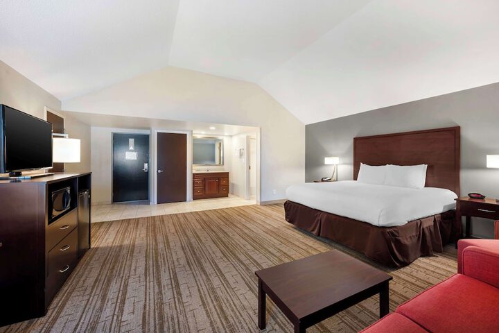 Best Western Ashbury Inn
