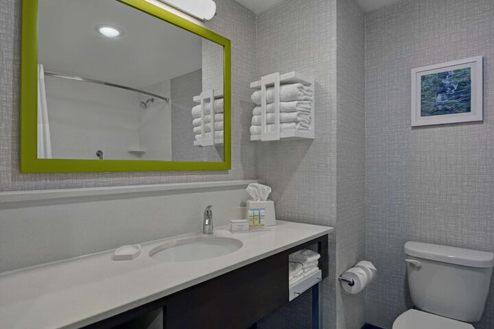 Room 30 of 46