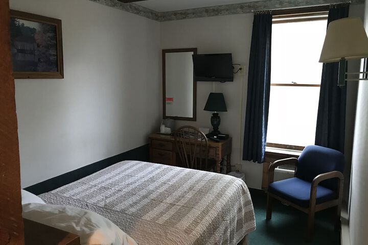 Room 38 of 44