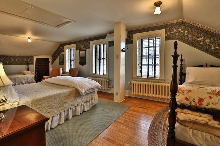 Room 73 of 88