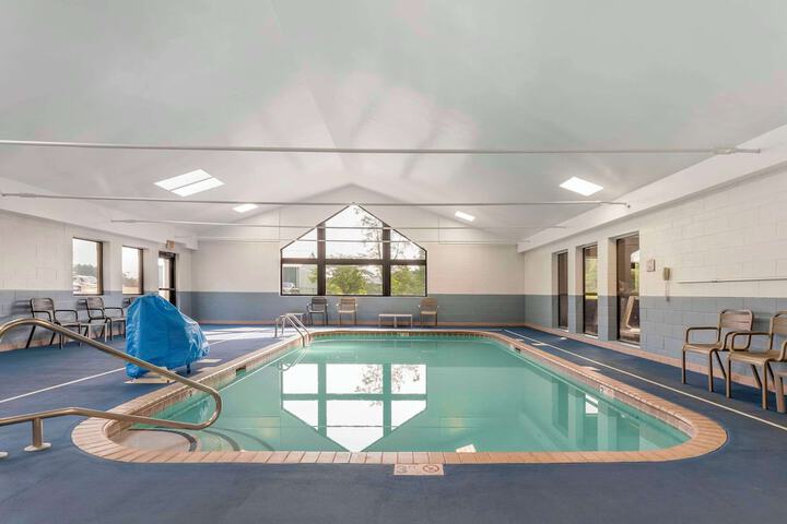 Pool 8 of 52