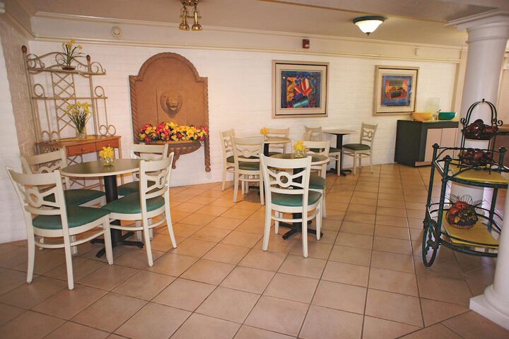 Breakfast/Coffee Service 15 of 15