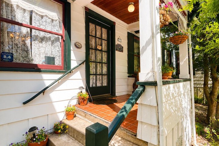 Glen Morey Country House B & B Inn