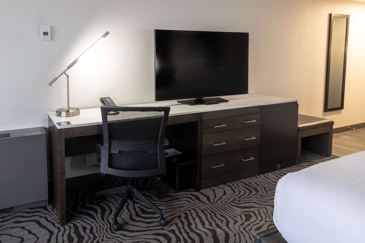 Room 21 of 53