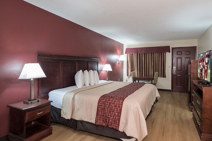 Room 6 of 23