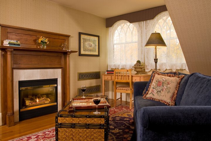 Berry Manor Inn