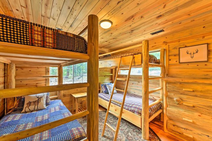 bobcat Trail Cabin on 3 Acres in Como!