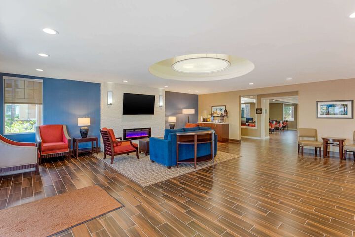 Hotel Interior 11 of 49