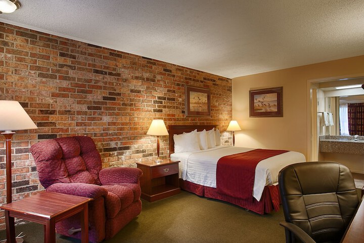 Room 12 of 23