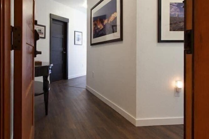 Room 15 of 28