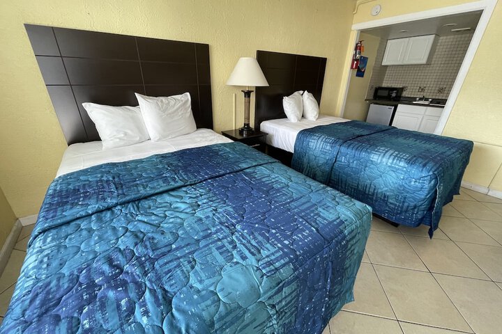 Room 42 of 70