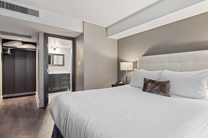 Room 209 of 330