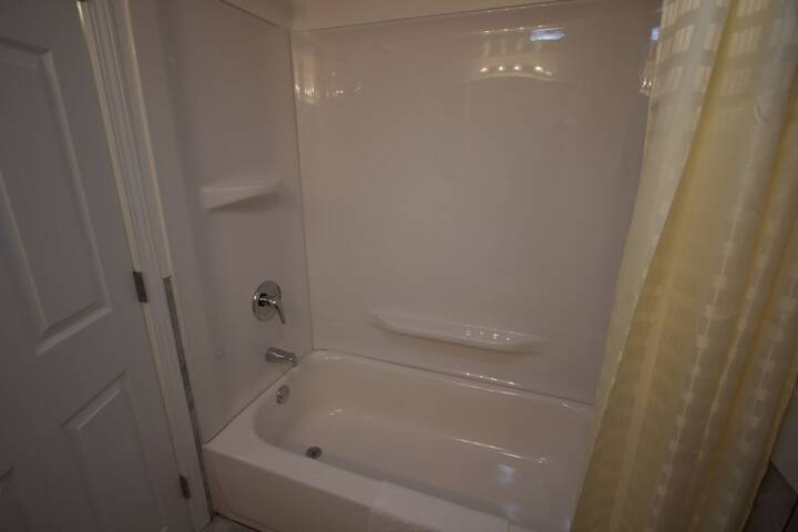 Room 73 of 92