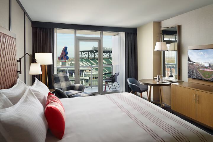 Room 32 of 90