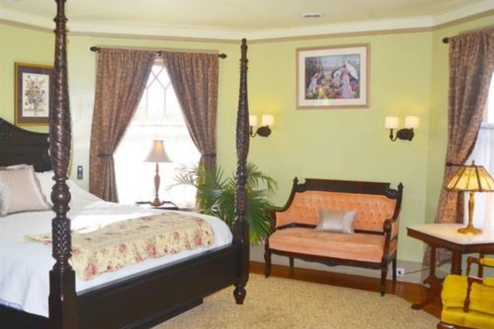Room 37 of 130