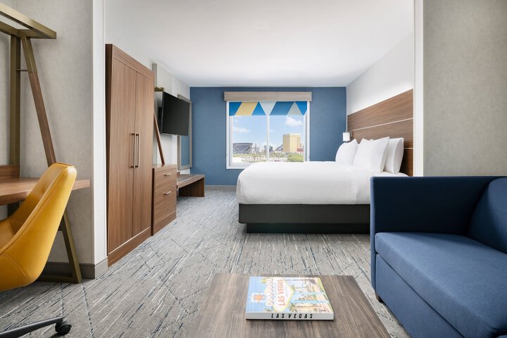 Room 22 of 39