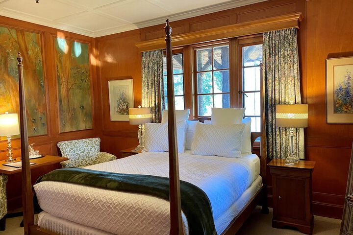 Room 42 of 68