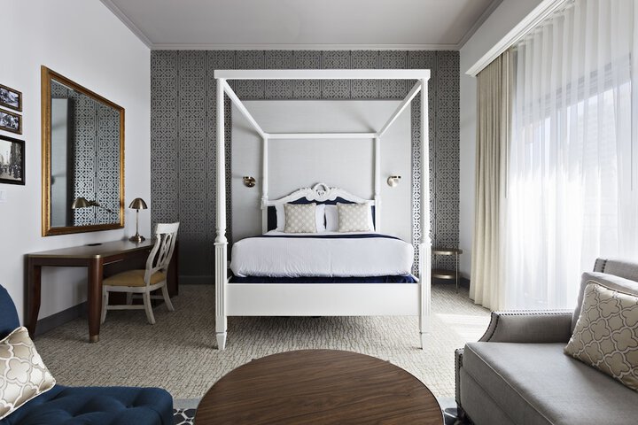 Room 33 of 45