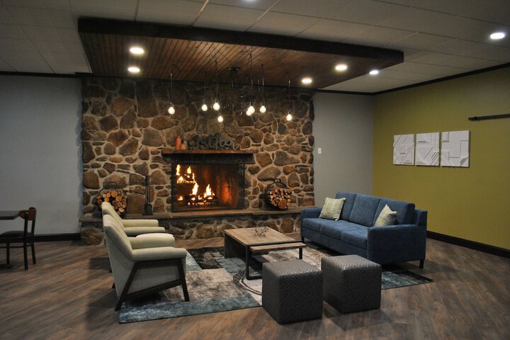 Hotel Interior 12 of 45