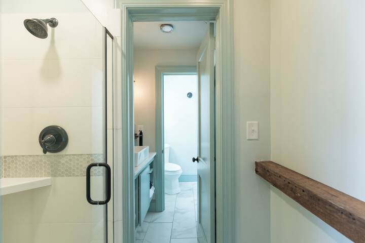 Room 150 of 292