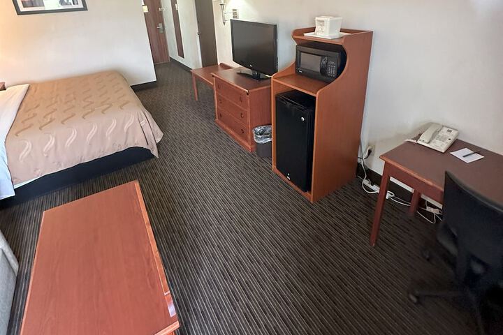Room 47 of 163
