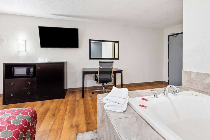 Room 19 of 43
