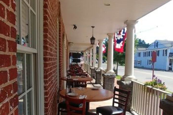 Publick House Restaurant and Country Inn
