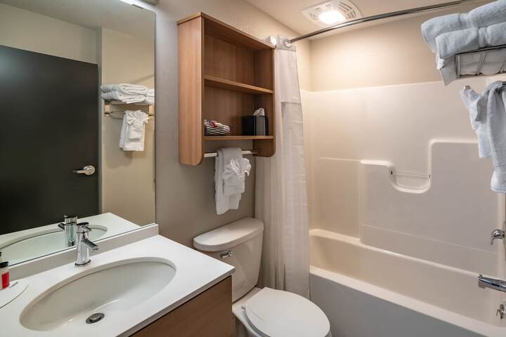 Room 44 of 69
