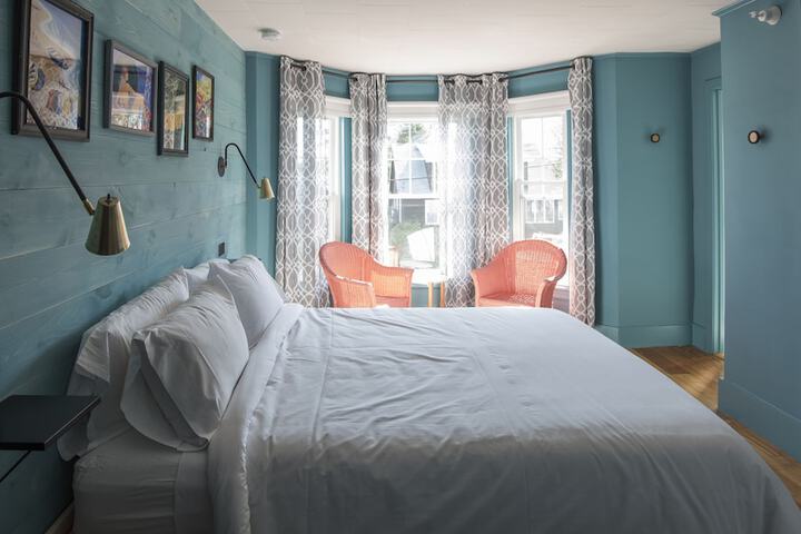 Room 21 of 47