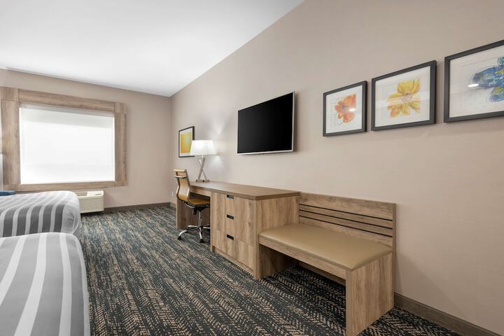 Room 43 of 64