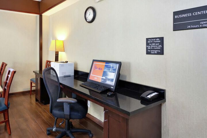 Business Center 31 of 31