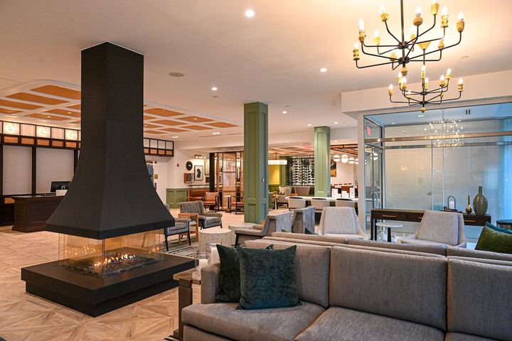Six South St. Hotel