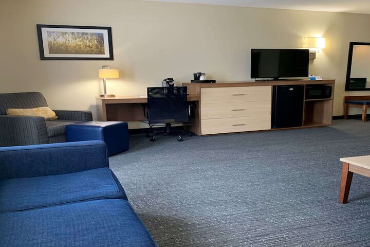 Room 15 of 47