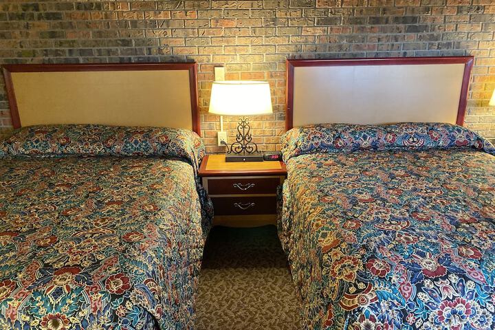 Room 21 of 53