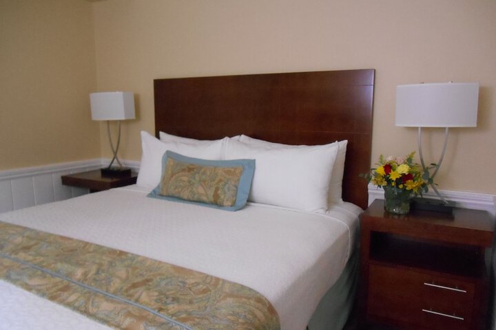 Carmel Bay View Inn