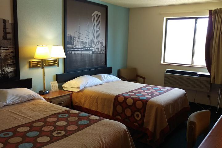 Room 9 of 47